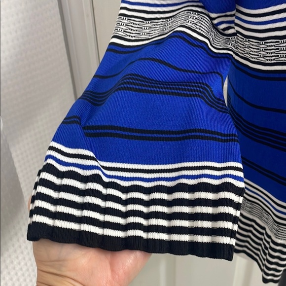 Elegant Striped Sweater in Blue Black & White 3/4 Bell Sleeves Boat Neck Size S - Picture 4 of 12